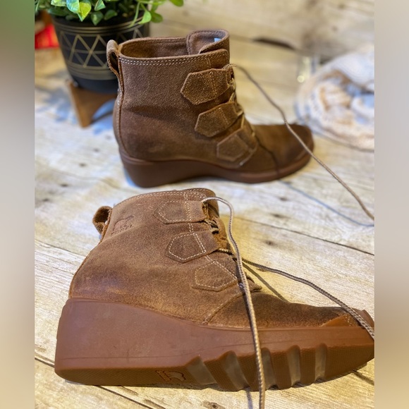 Sorel Toronto suede lace up wedge boots in Burnished Elk (tan) sz 6 - Picture 4 of 13